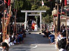八王子社前の大名行列 八王子社前の大名行列